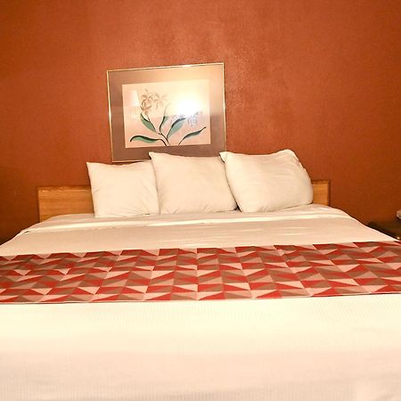 Fortune Inn & Suites Newport Ngoại thất bức ảnh