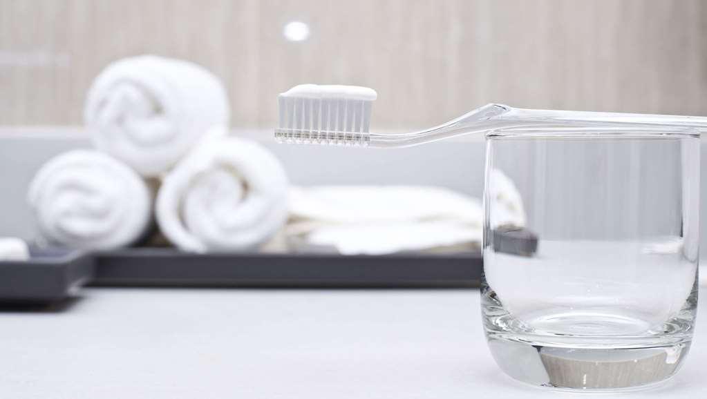 Fortune Inn & Suites Newport Phòng bức ảnh