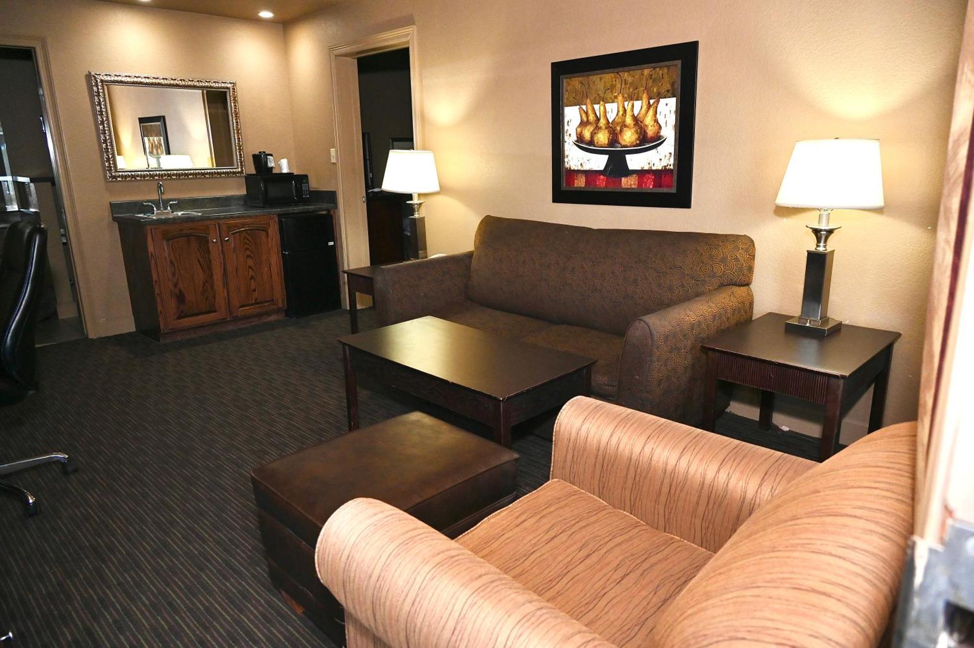 Fortune Inn & Suites Newport Ngoại thất bức ảnh