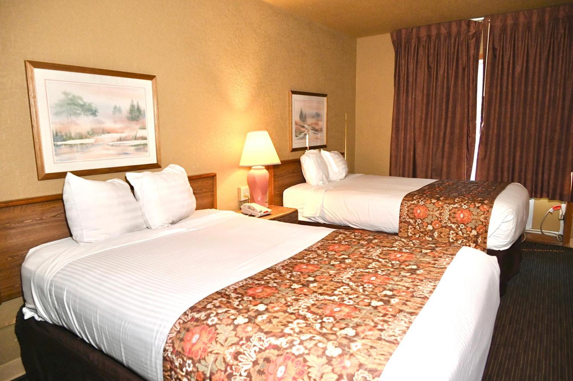 Fortune Inn & Suites Newport Ngoại thất bức ảnh