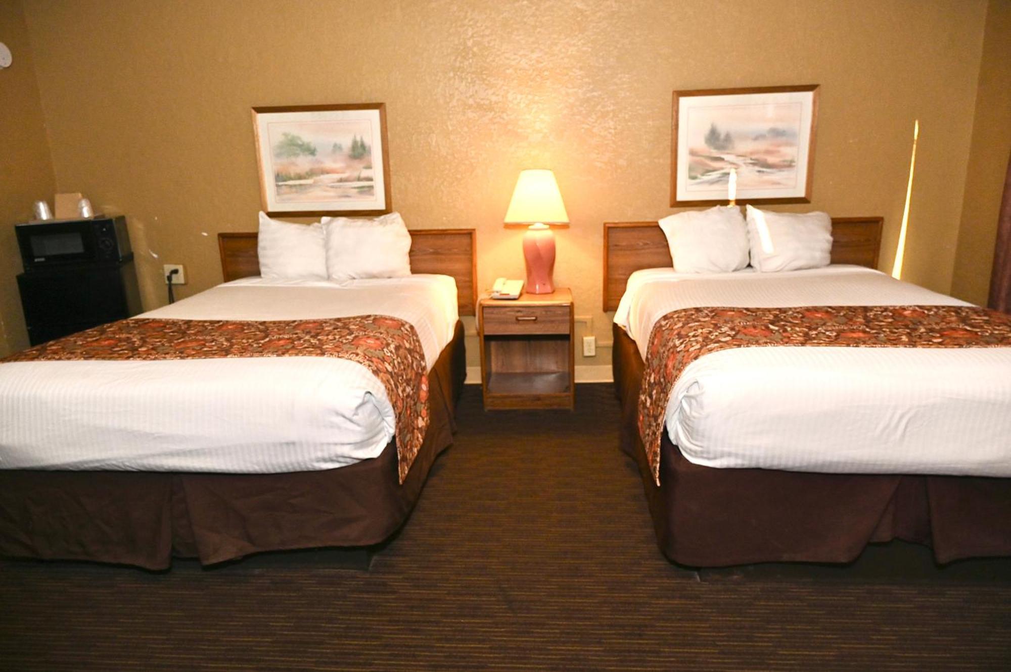 Fortune Inn & Suites Newport Ngoại thất bức ảnh