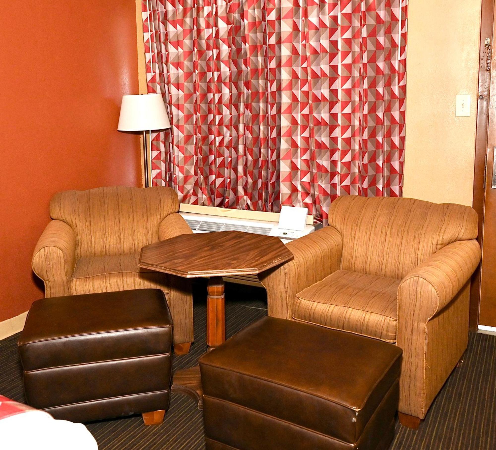 Fortune Inn & Suites Newport Ngoại thất bức ảnh